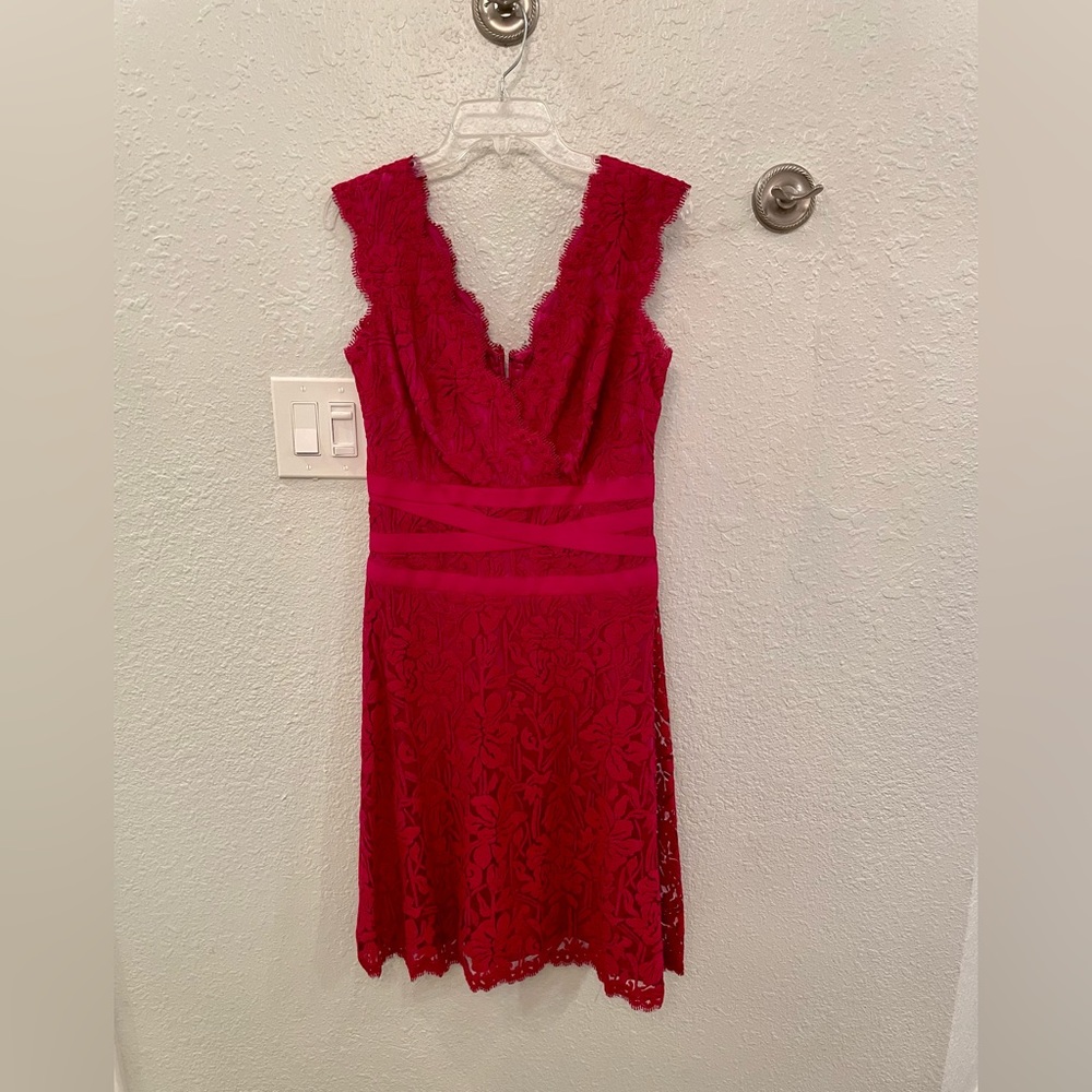 EUC - Tadashi Fushia/Hot Pink lace dress with ribbon bodice - Sz 6